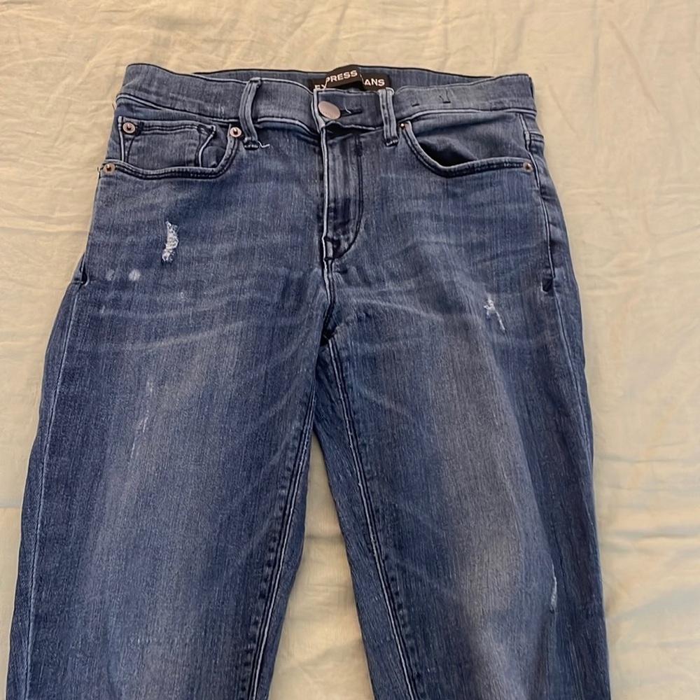 Distressed jean